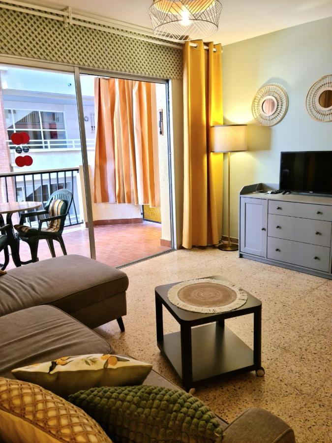 Mayor Apartament In Салоу Екстериор снимка
