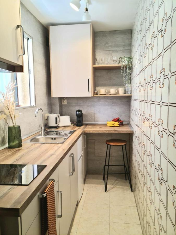 Mayor Apartament In Салоу Екстериор снимка
